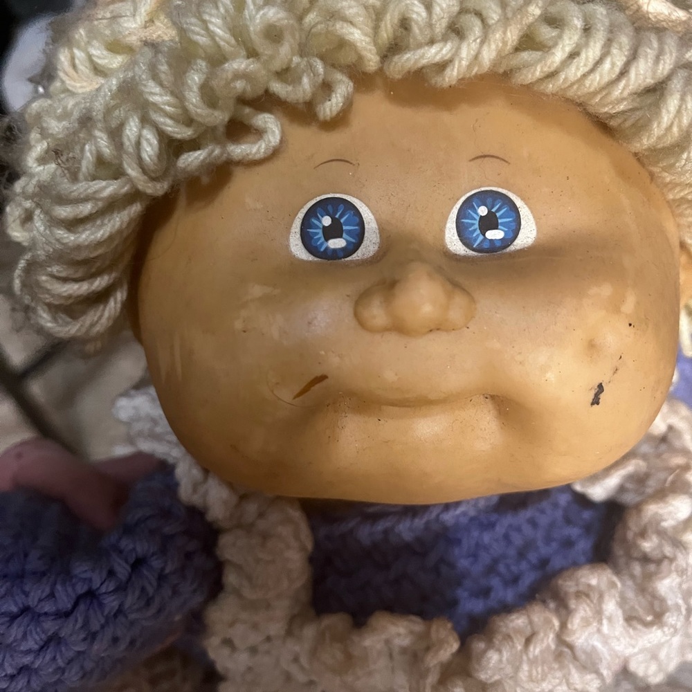 Vintage Cabbage Patch Doll needs TLC great project for a collector